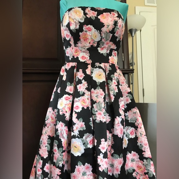 B. Darlin Formal/Prom Dress Cinderella Ball Gown Size 3/4 S Quinceañera Floral - Picture 4 of 16